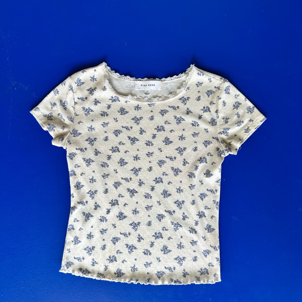 MINI FLOWER PRINT INDIE BABY TEE